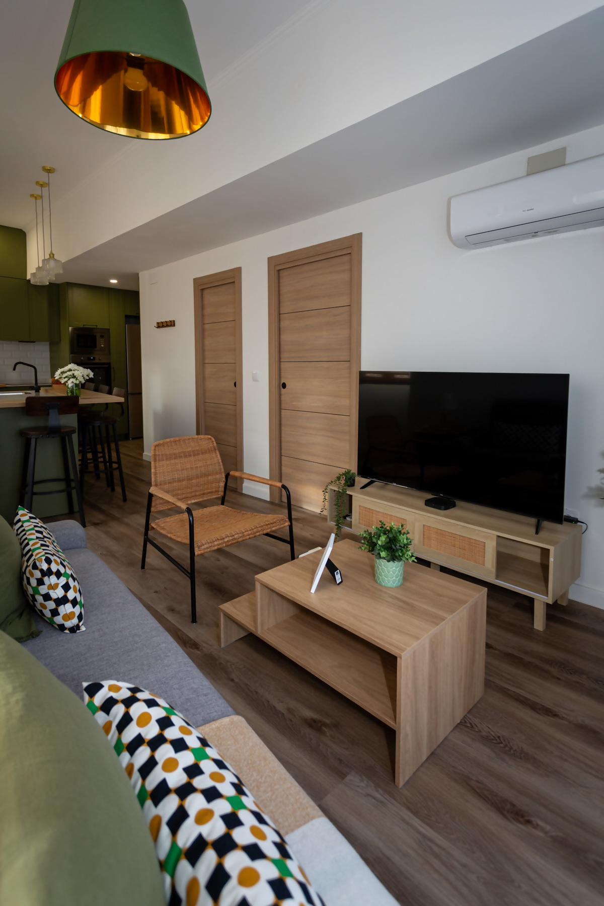 382870_ff57415ad2_13