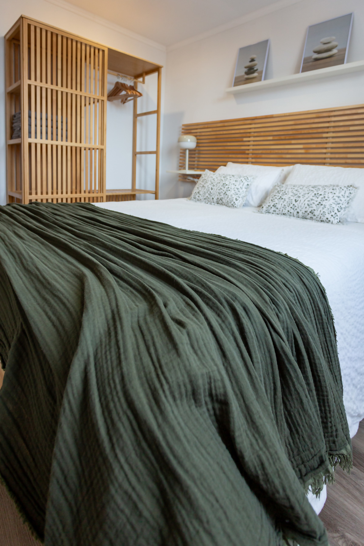 383072_156f4467e1_18