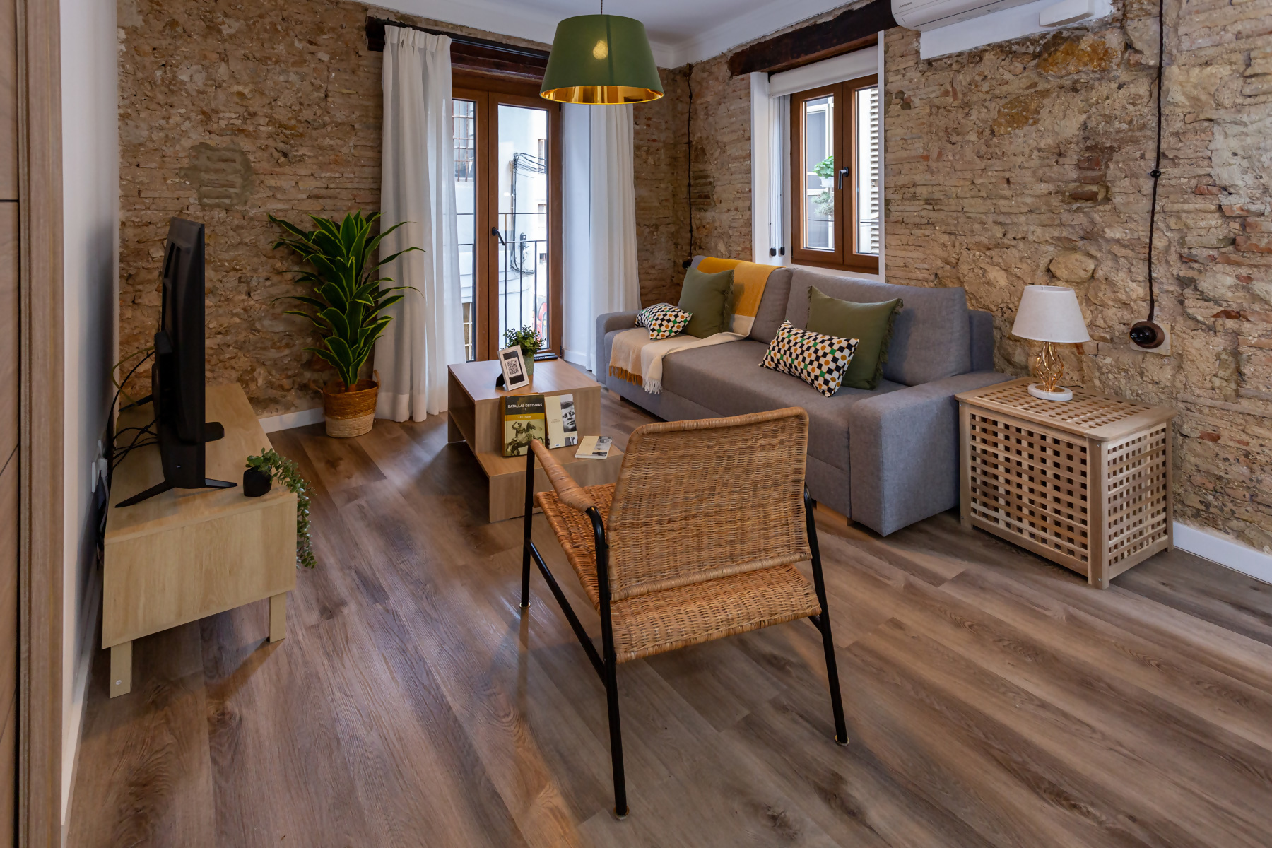 383072_43be9efc5b_12